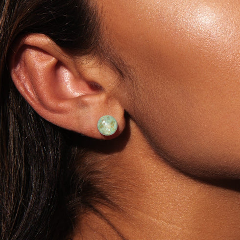 Immergrün | 925 Sterling Silber | Glühwürmchen-Glas-Ohrstecker